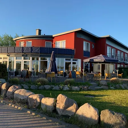 Reetdachhaus Weissdorn 1 Holiday home Puddemin